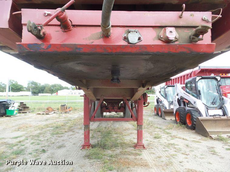 image for item DF0891 1977 Steco ST end dump trailer