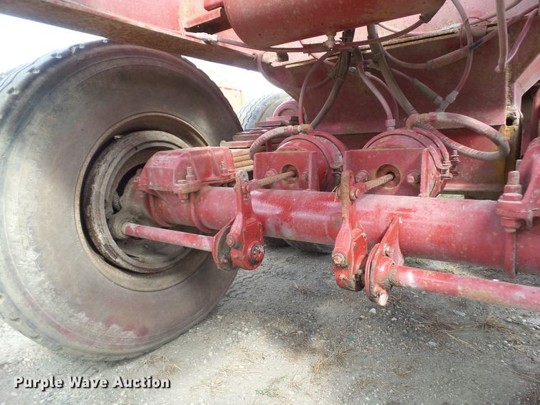 image for item DF0891 1977 Steco ST end dump trailer