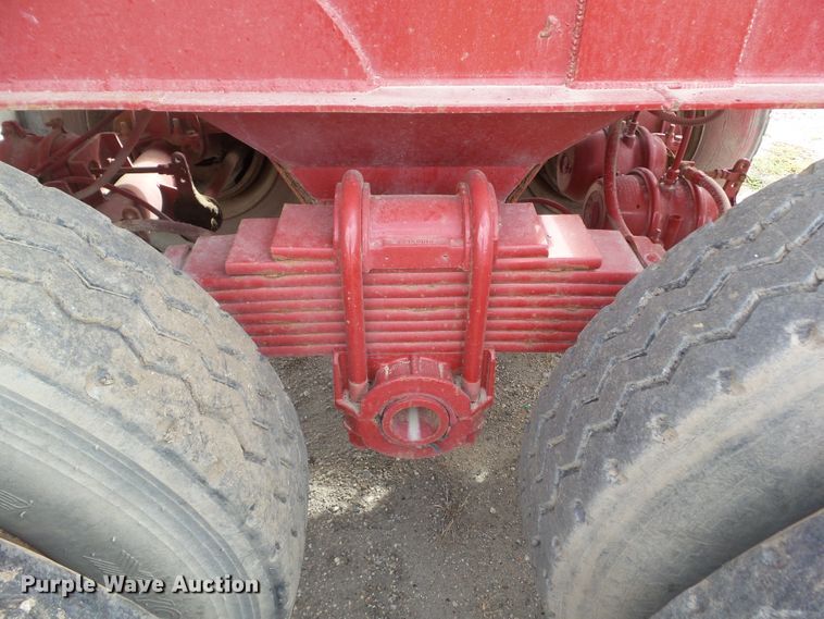 image for item DF0891 1977 Steco ST end dump trailer