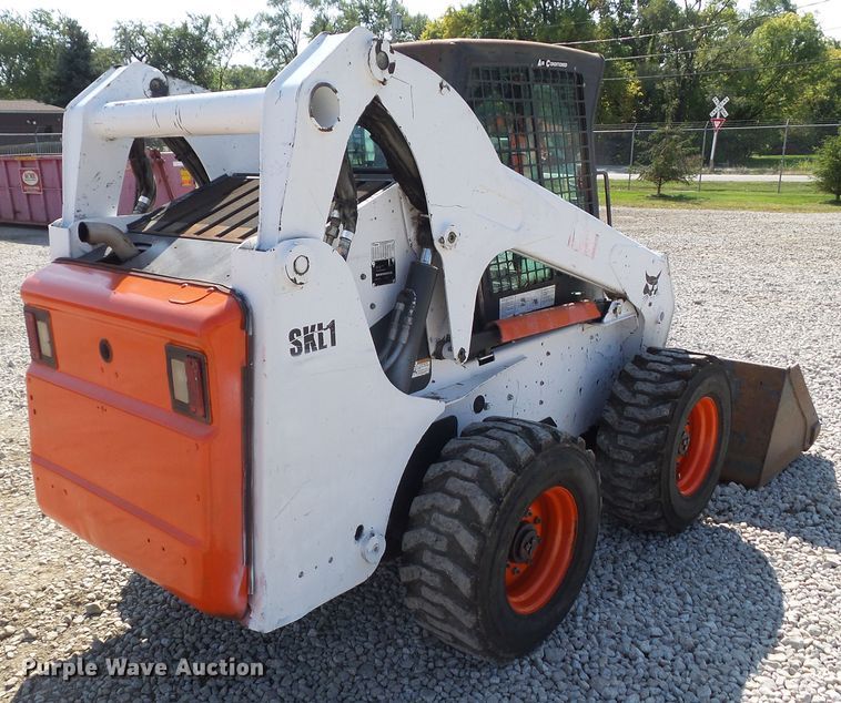 image for item DF0892 2010 Bobcat S300  skid steer loader