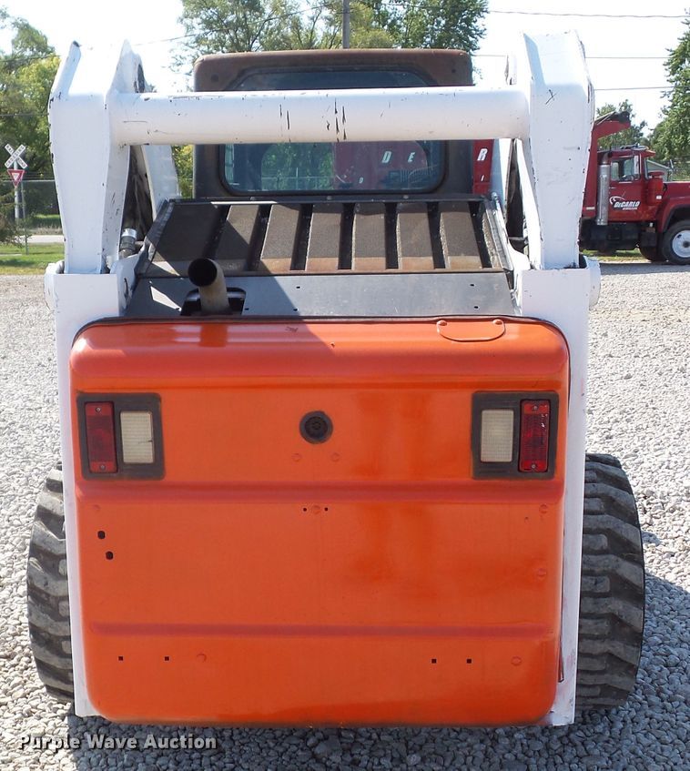 image for item DF0892 2010 Bobcat S300  skid steer loader