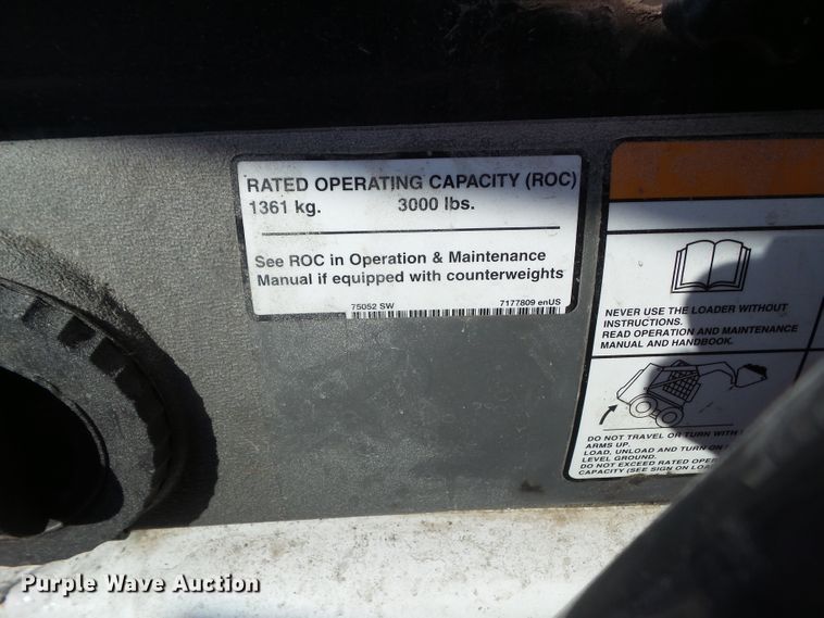 image for item DF0892 2010 Bobcat S300  skid steer loader