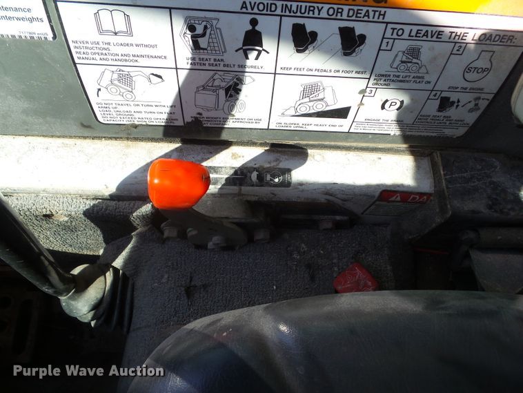 image for item DF0892 2010 Bobcat S300  skid steer loader