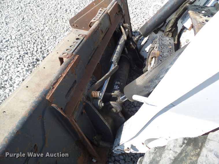 image for item DF0892 2010 Bobcat S300  skid steer loader