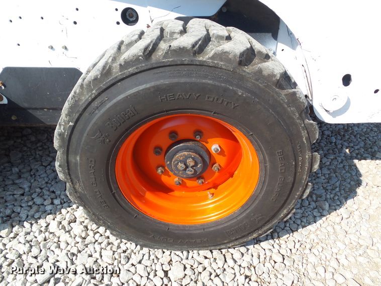 image for item DF0892 2010 Bobcat S300  skid steer loader