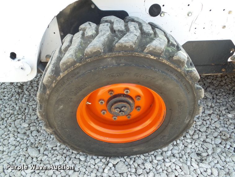 image for item DF0892 2010 Bobcat S300  skid steer loader