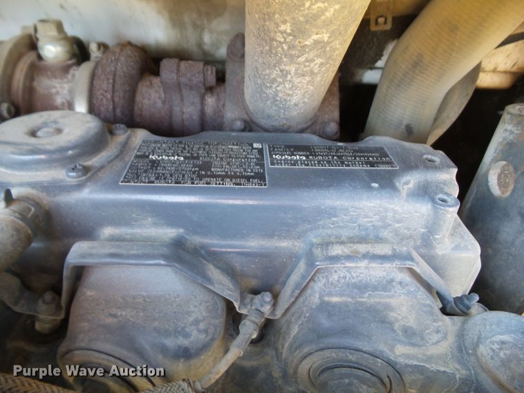 image for item DF0893 2013 Bobcat S590  skid steer loader