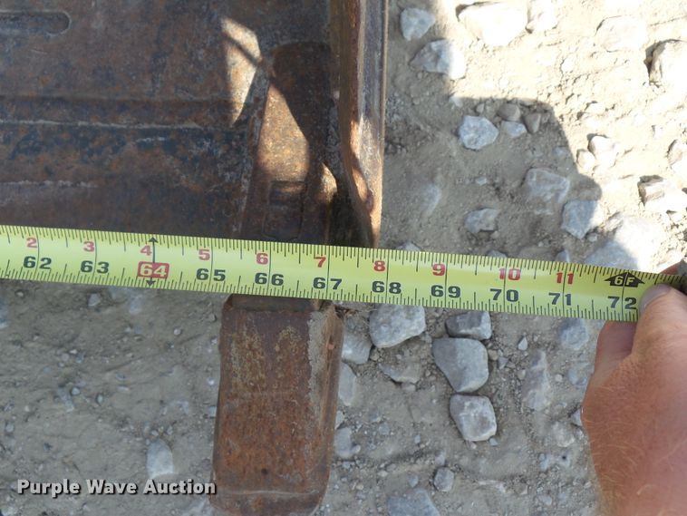 image for item DF0893 2013 Bobcat S590  skid steer loader