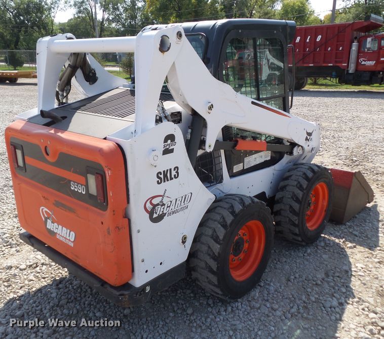 image for item DF0894 2013 Bobcat S590  skid steer loader