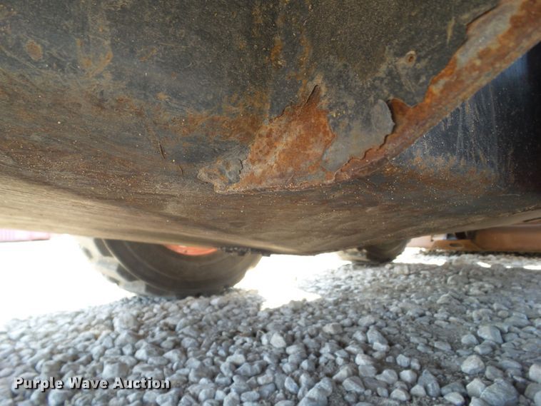 image for item DF0894 2013 Bobcat S590  skid steer loader