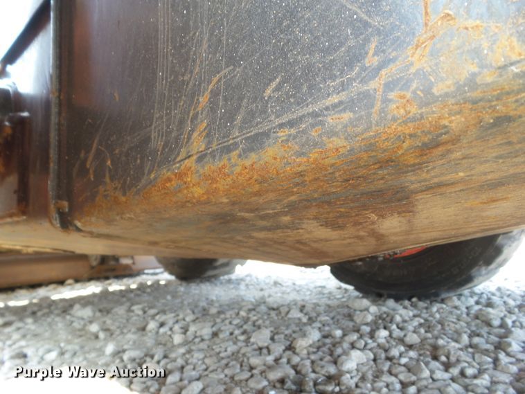 image for item DF0894 2013 Bobcat S590  skid steer loader