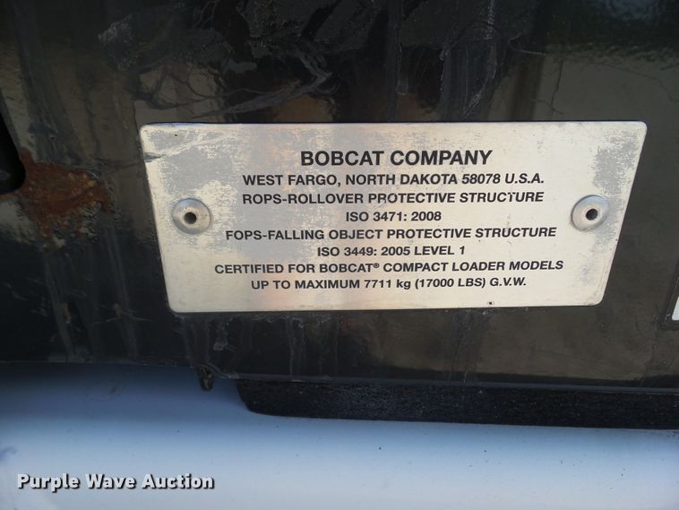 image for item DF0894 2013 Bobcat S590  skid steer loader