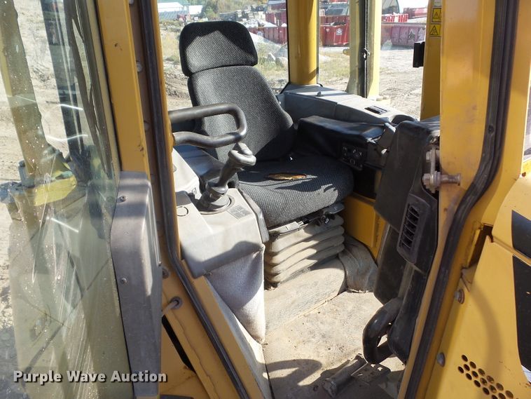 image for item DF0895 2006 Caterpillar D5N LGP  dozer