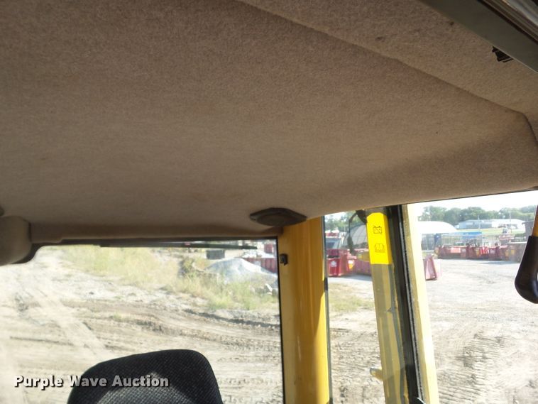 image for item DF0895 2006 Caterpillar D5N LGP  dozer