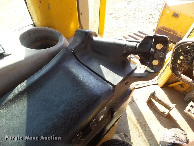 image for item DF0895 2006 Caterpillar D5N LGP  dozer