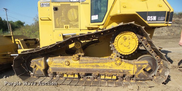 image for item DF0895 2006 Caterpillar D5N LGP  dozer