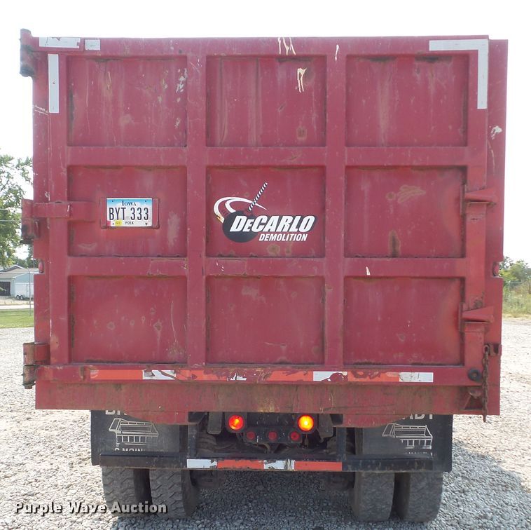 image for item DF0896 1988 Mack R690ST  dump truck