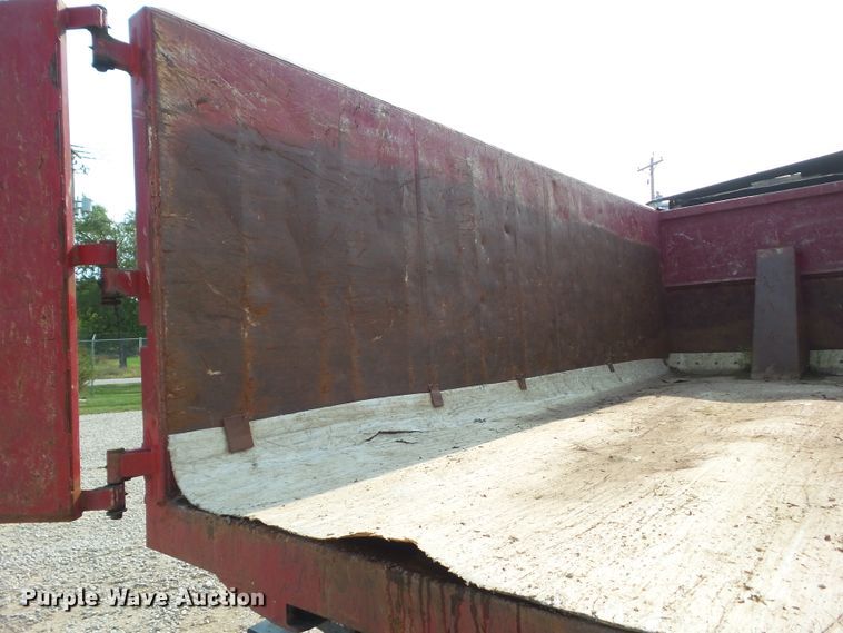 image for item DF0896 1988 Mack R690ST  dump truck