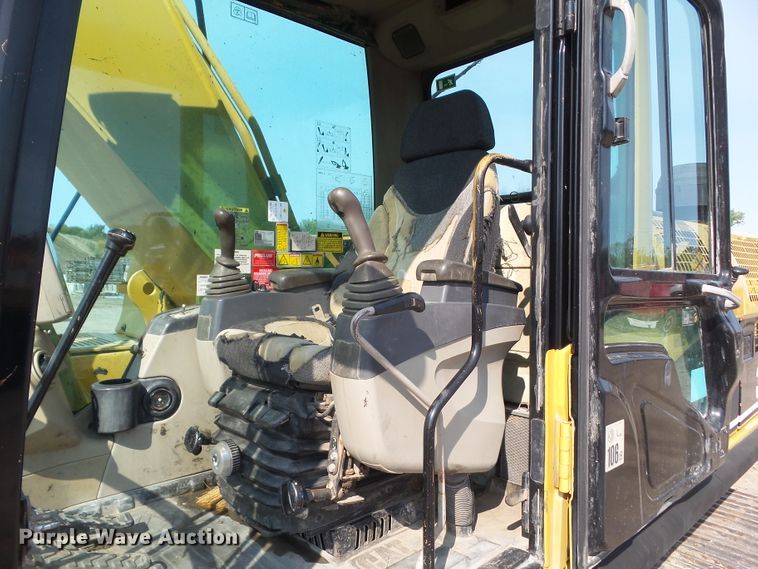 image for item DF0897 2005 Caterpillar 325CL  excavator