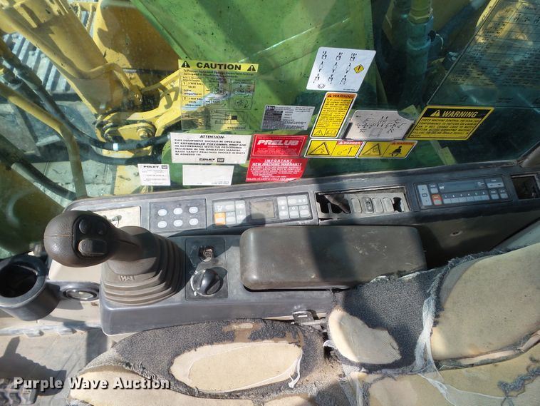 image for item DF0897 2005 Caterpillar 325CL  excavator