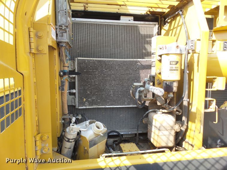 image for item DF0897 2005 Caterpillar 325CL  excavator