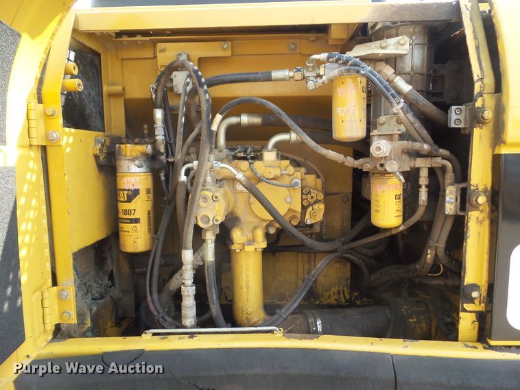 image for item DF0897 2005 Caterpillar 325CL  excavator