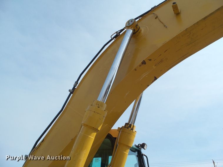 image for item DF0897 2005 Caterpillar 325CL  excavator