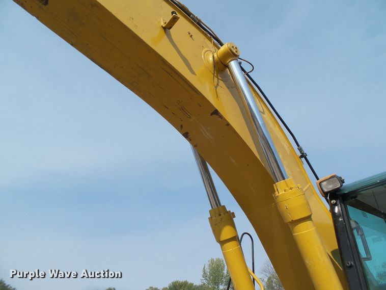 image for item DF0897 2005 Caterpillar 325CL  excavator