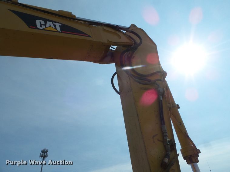 image for item DF0897 2005 Caterpillar 325CL  excavator