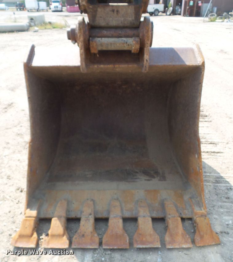 image for item DF0897 2005 Caterpillar 325CL  excavator