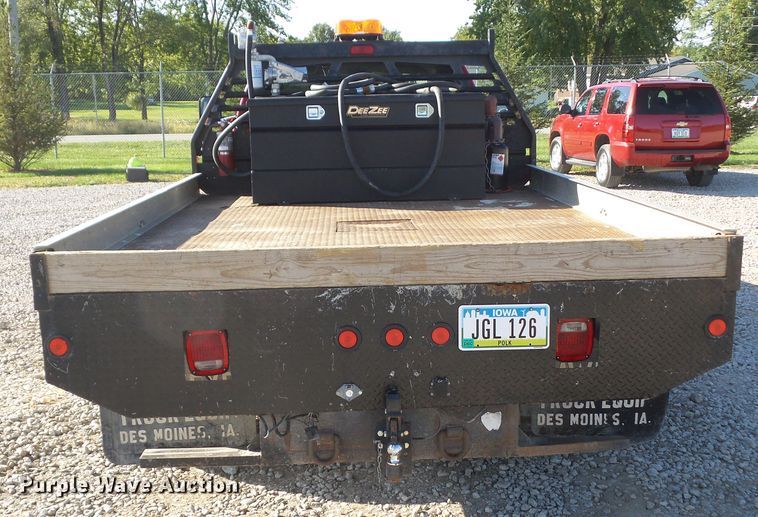 image for item DF0900 2008 Sterling 5500  flatbed truck