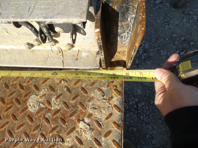 image for item DF0900 2008 Sterling 5500  flatbed truck