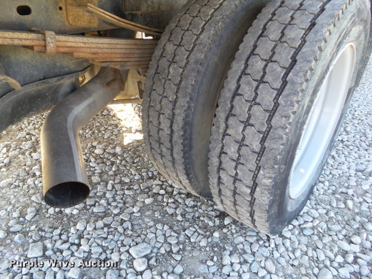 image for item DF0900 2008 Sterling 5500  flatbed truck