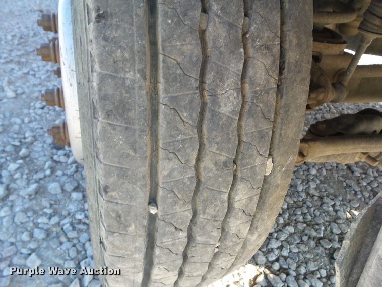 image for item DF0900 2008 Sterling 5500  flatbed truck