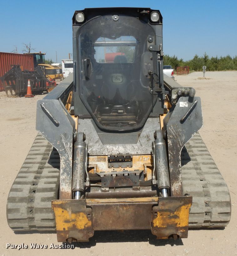 image for item DH0100 2014 John Deere 333E  tracked skid steer loader