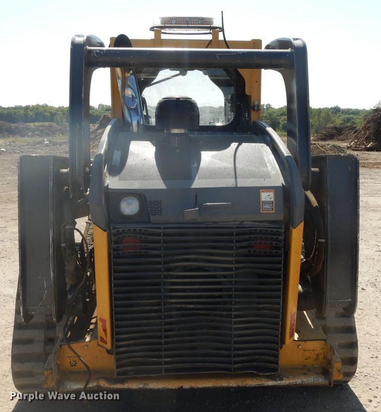 image for item DH0100 2014 John Deere 333E  tracked skid steer loader