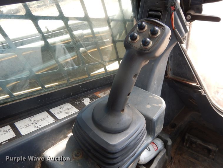 image for item DH0100 2014 John Deere 333E  tracked skid steer loader