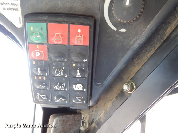 image for item DH0100 2014 John Deere 333E  tracked skid steer loader