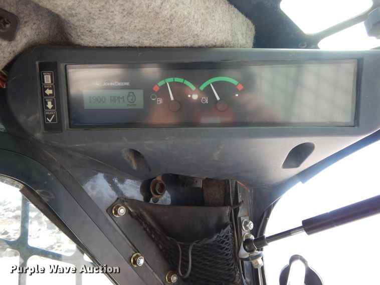 image for item DH0100 2014 John Deere 333E  tracked skid steer loader