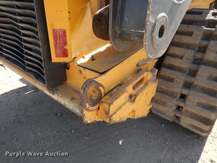 image for item DH0100 2014 John Deere 333E  tracked skid steer loader