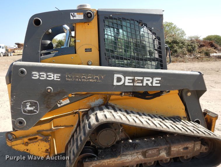 image for item DH0100 2014 John Deere 333E  tracked skid steer loader