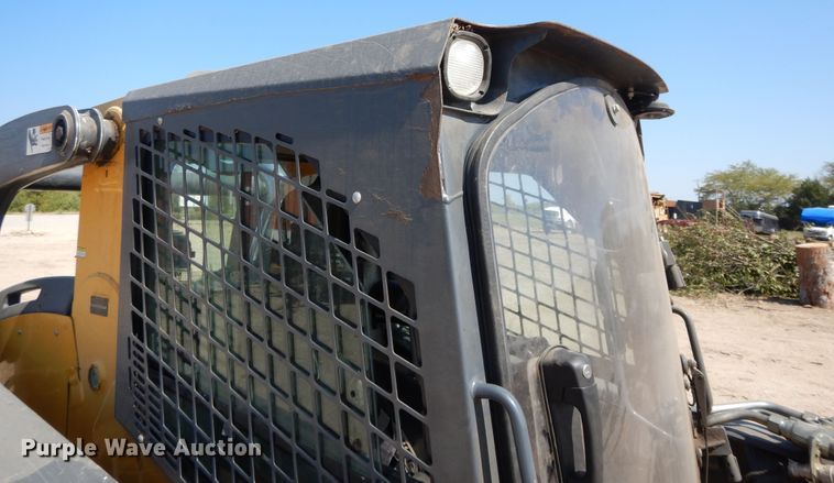 image for item DH0100 2014 John Deere 333E  tracked skid steer loader