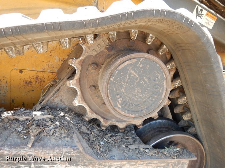 image for item DH0100 2014 John Deere 333E  tracked skid steer loader