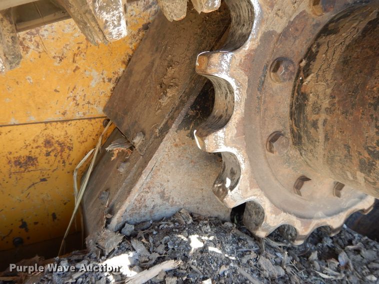 image for item DH0100 2014 John Deere 333E  tracked skid steer loader