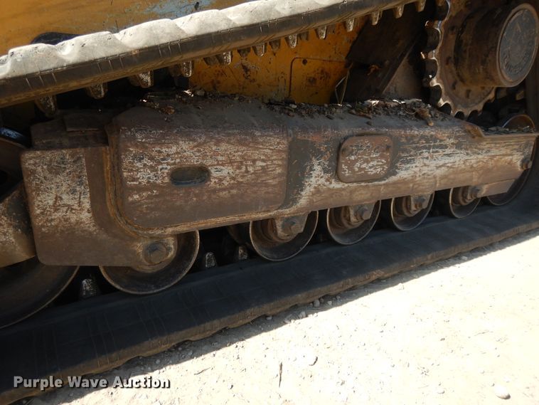 image for item DH0100 2014 John Deere 333E  tracked skid steer loader