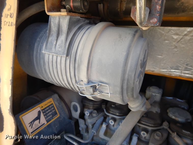 image for item DH0103 2003 John Deere 35C  mini excavator