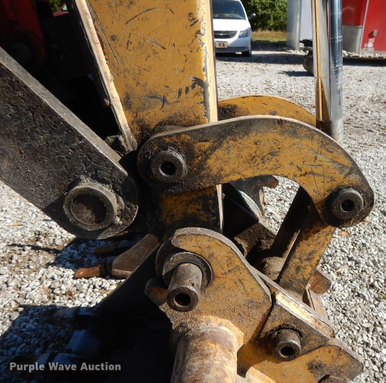 image for item DH0103 2003 John Deere 35C  mini excavator