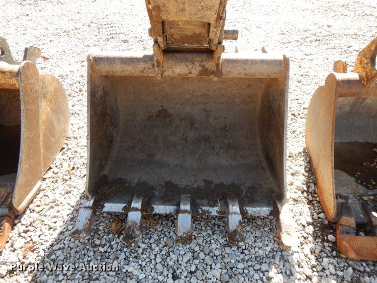 image for item DH0103 2003 John Deere 35C  mini excavator