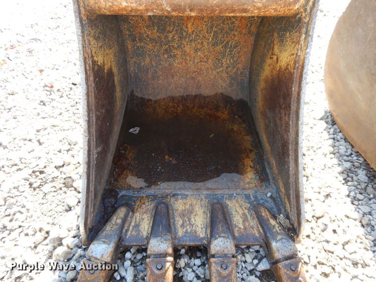 image for item DH0103 2003 John Deere 35C  mini excavator