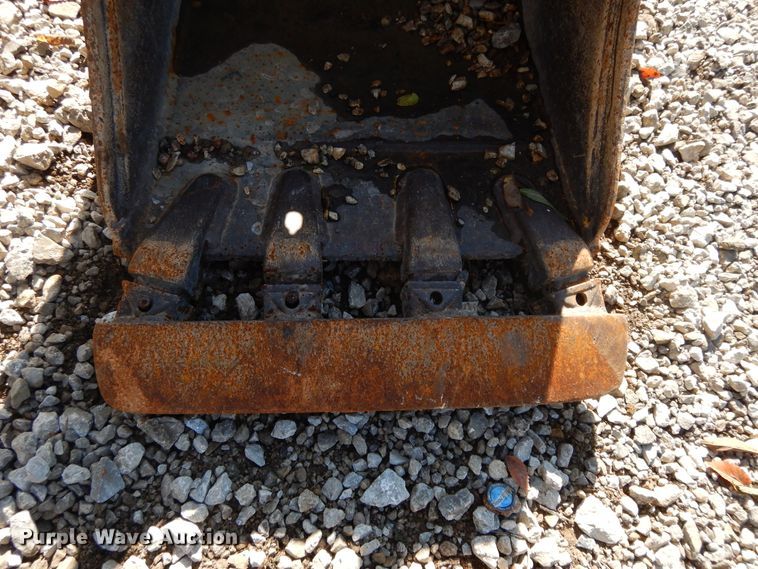 image for item DH0103 2003 John Deere 35C  mini excavator